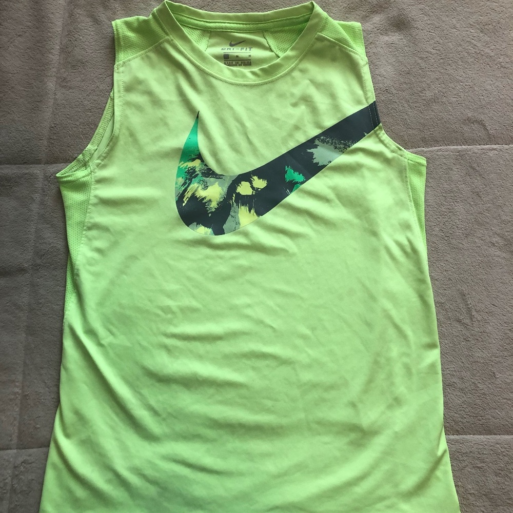 Boys Nike Dri-fit sleeveless shirt- size M